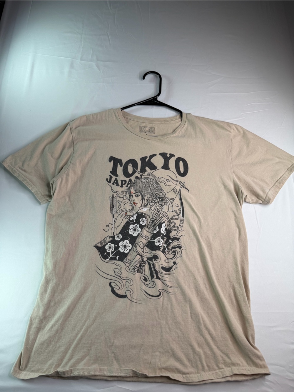 Tokyo Graphic Short-Sleeve Tee in Beige